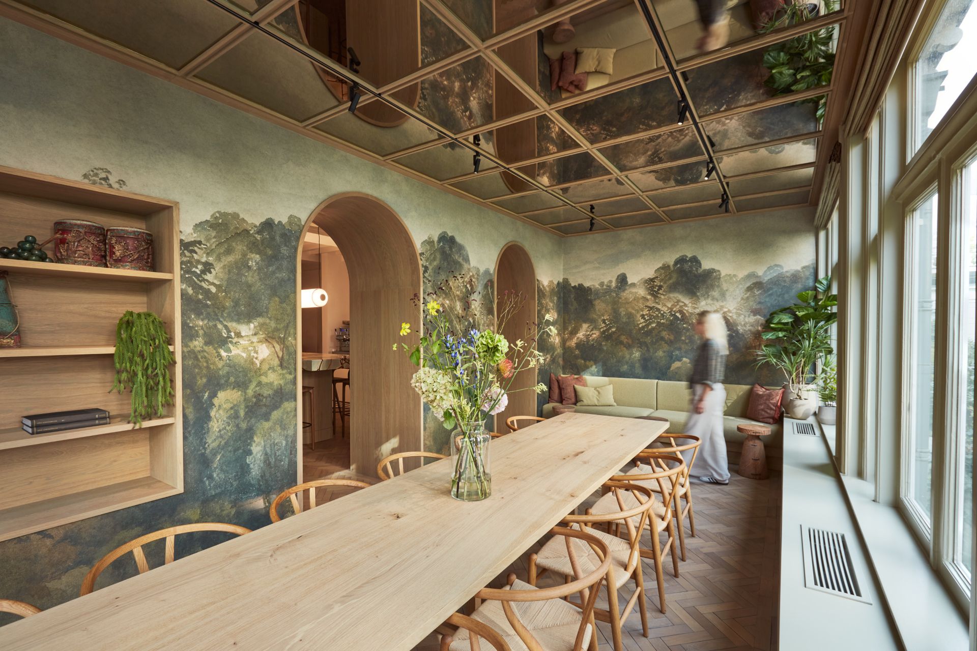 Praktische gids: Hoe pas je industriële kantoorinrichting toe?